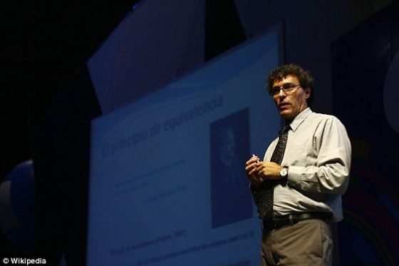 墨西哥物理學(xué)家米戈?duì)枴ぐ枎?kù)貝利有關(guān)曲率推進(jìn)的理論啟發(fā)了美國(guó)宇航局的專家開展這方面的技術(shù)研究